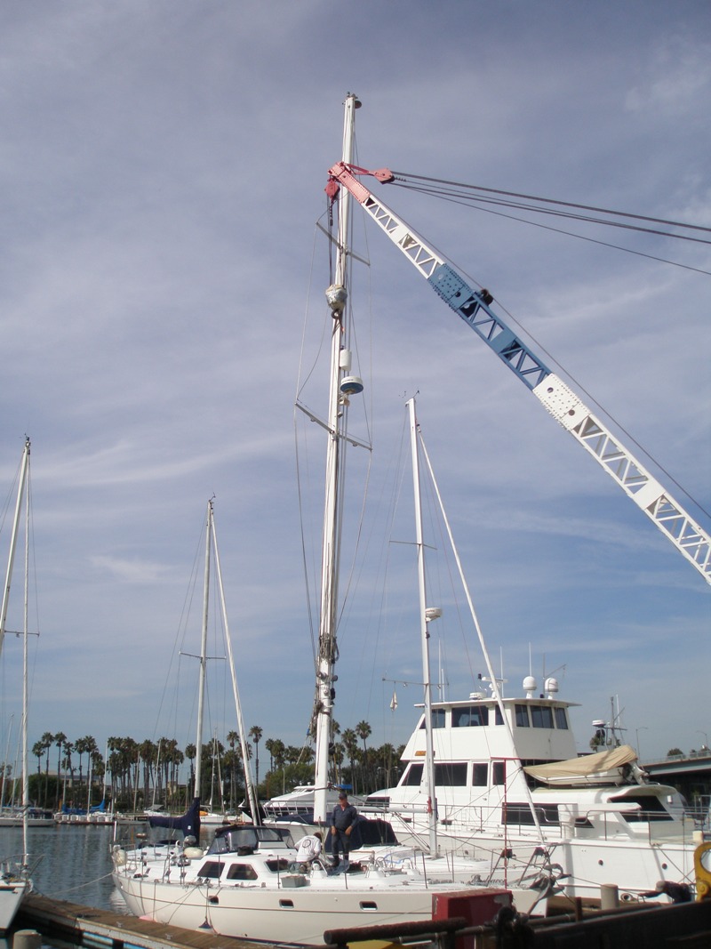SeaTek pulling mast out